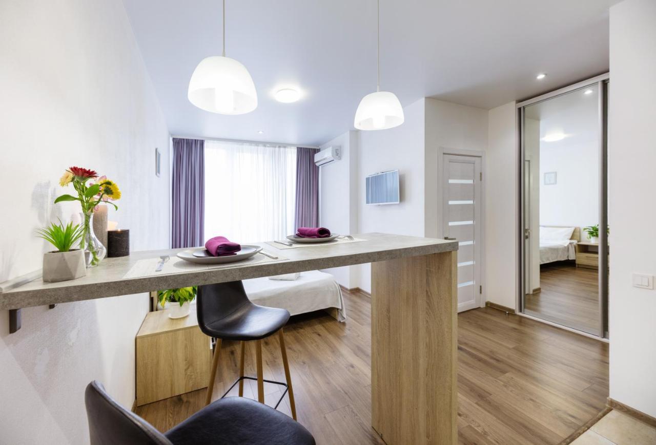 Nyvky Like Home - Studio - Apt 20 Kiev Luaran gambar